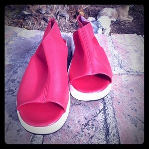 Women Sandals never worn